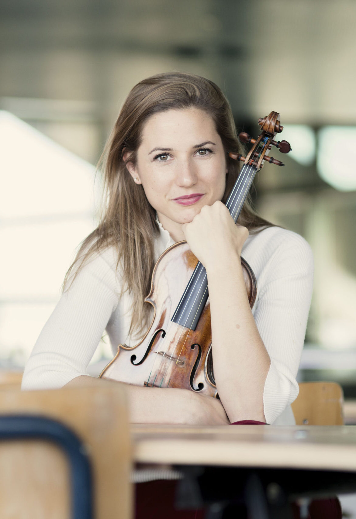 Rosanne Philippens, violin